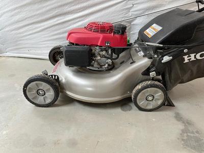 HONDA 3 IN 1 TWIN BLADE LAWN MOWER W/SMART DRIVE