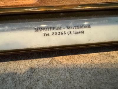 VTG MANOTHERM - ROTTERDAM Thermometer w/ Custom Wooden Wall Mount