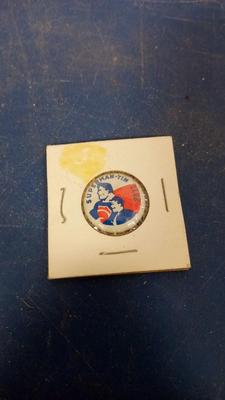 LOT 175 OLD SUPERMAN CLUB PIN