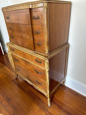 Vintage Joerns Bedroom Set (See Details)