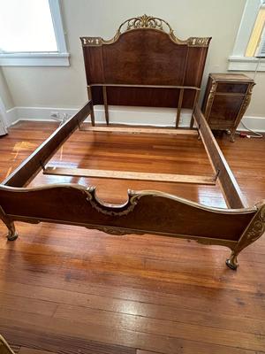 Vintage Joerns Bedroom Set (See Details)