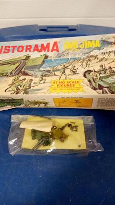LOT 191 BOX HO FIGURES PLUS EXTRAS