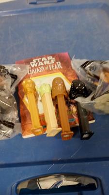 LOT 192 LOT OF STAR WARS ITEMS