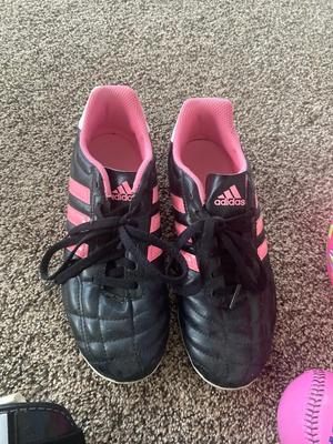 ADIDAS CLEATS & SHIN GUARDS, WILSON SIZE 3 SOCCER BALL AND MORE!