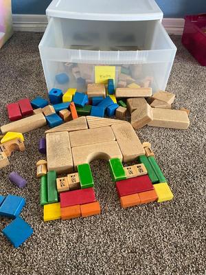 VINTAGE BUILDING BLOCKS