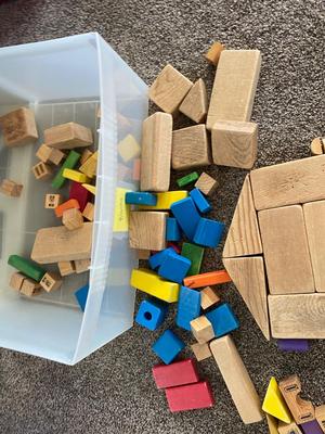 VINTAGE BUILDING BLOCKS