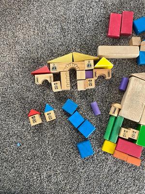VINTAGE BUILDING BLOCKS