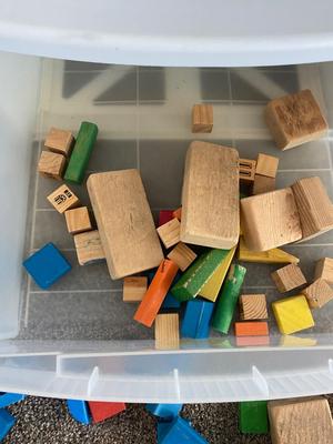 VINTAGE BUILDING BLOCKS