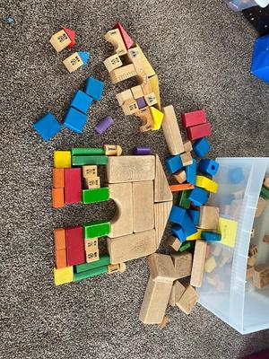 VINTAGE BUILDING BLOCKS