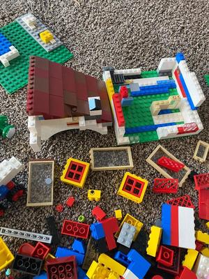 AN AMAZINGLY LARGE LOT OF LEGOS