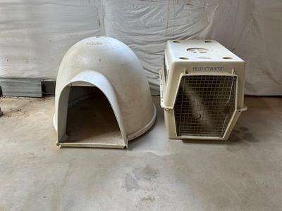 IGLOO DOG HOUSE AND MEDIUM KENNEL