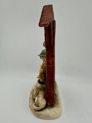 Hummel Figurine “Wayside Devotion” #28/2 Full Bee Children, lambs, Jesus c.1950. ( See Details)