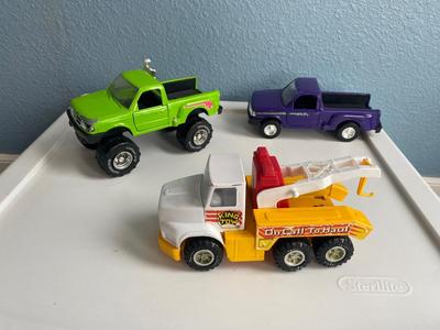 NYLINT TOW TRUCK AND 2 TOOTSIETOY FORD PICK-UPS