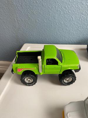 NYLINT TOW TRUCK AND 2 TOOTSIETOY FORD PICK-UPS