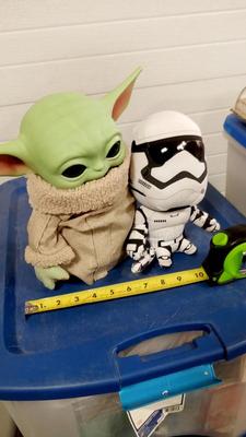 LOT 210 TWO STAR WARS FIGUES