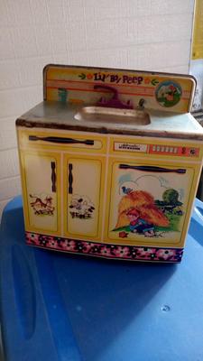 LOT 211 TWO OLD BO PEEP METAL TOY KITCHEN PIECES