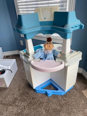 FISHER-PRICE KITCHEN WITH A CABBAGE PATCH KID