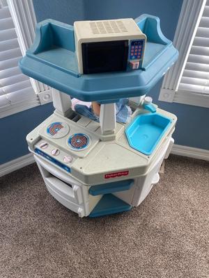 FISHER-PRICE KITCHEN WITH A CABBAGE PATCH KID