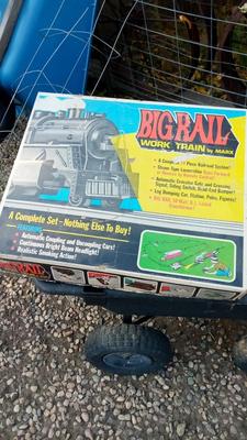 LOT 217 VINTAGE MARX TRAIN SET