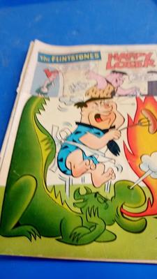 LOT 218 BOX OF OLD COMIC BOOKS