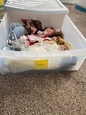 HERITAGE MINT PORCELAIN DOLLS