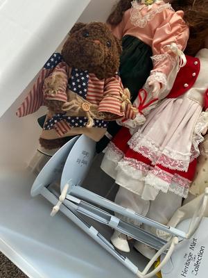 HERITAGE MINT PORCELAIN DOLLS