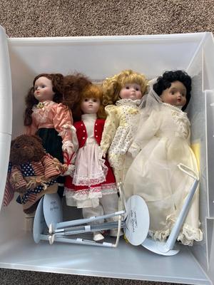HERITAGE MINT PORCELAIN DOLLS