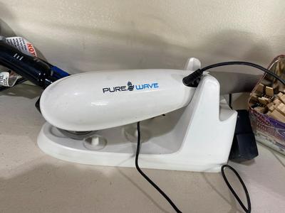 NORELCO S5290 ELECTRIC RAZOR, REVLON HAIR DRYER & OTHER PERSONAL CARE ITEMS
