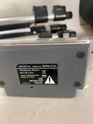 SONY HANDYCAM DCR-HC42 AN TRIPOD