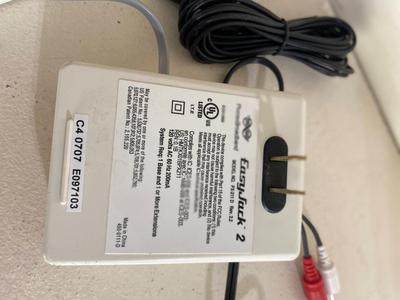 ELECTRONICS LOT-NETGEAR ROUTER, D-LINK, RCA ADAPTERS & OTHER LIKE ITEMS