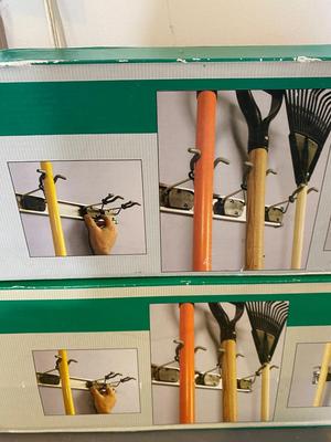CLAMP WALL RACK ORGANIZERS AND PEGBOARD HOOKS