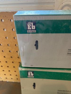 CLAMP WALL RACK ORGANIZERS AND PEGBOARD HOOKS