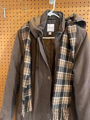 WOMENS CROFT & BARROW COAT AND YOUTH COLUMBIA SKI JACKET