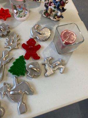 CHRISTMAS COOKIE CUTTERS AND HOLIDAY DECOR