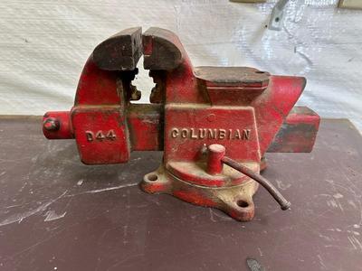 COLUMBIAN U.S.A MADE BENCH VISE