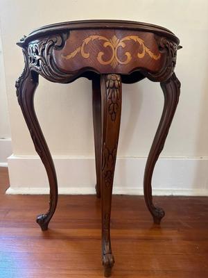 Pair of French Style Vintage Nightstands or End Tables