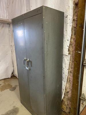 METAL STORAGE CABINET