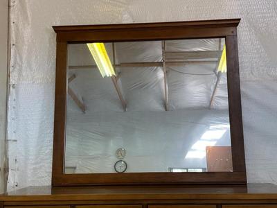 8 DRAWER DRESSER WITH MIRROR