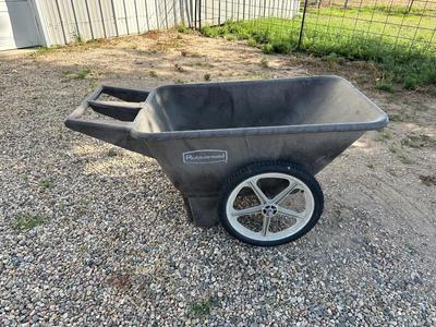 RUBBERMAID YARD CART