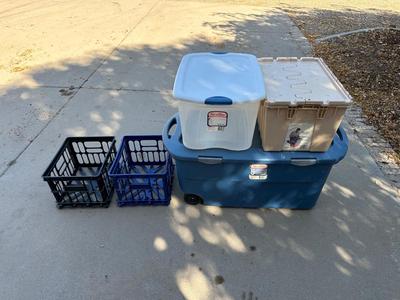 STORAGE CONTAINERS