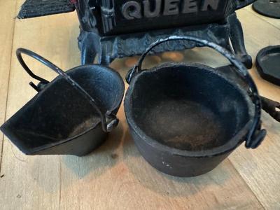 Vintage QUEEN Miniature Cast Iron Stove & Accessories