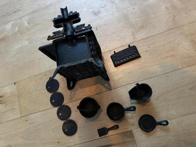 Vintage QUEEN Miniature Cast Iron Stove & Accessories