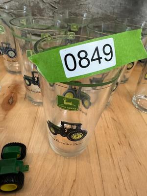 John Deere Tumbler Glasses (8) & Model Tractors