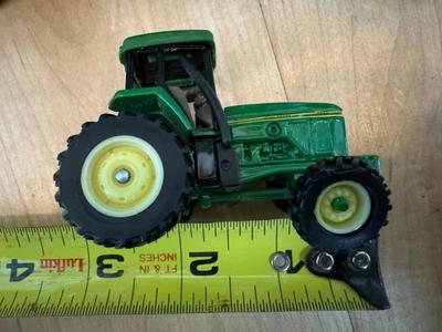 John Deere Tumbler Glasses (8) & Model Tractors