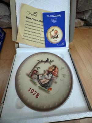 Goebel / M J Hummel 1972 - 1979 Annual Plates