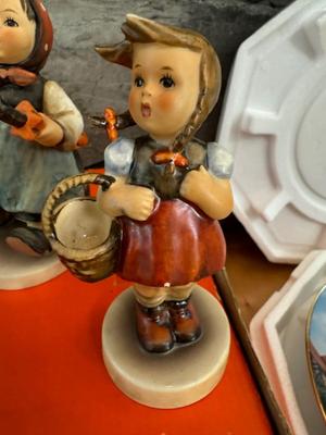 Goebel / M J Hummel Collector’s Lot (4 pieces)