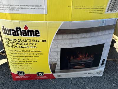 Duraflame Infrared Quartz Electric Log Set Heater w/ Remote - Tested