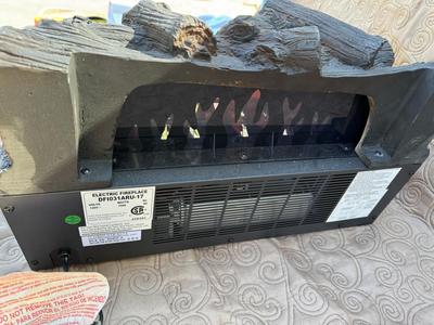 Duraflame Infrared Quartz Electric Log Set Heater w/ Remote - Tested