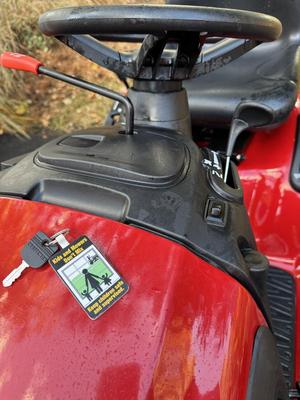 Craftsman Tractor 21HP 42” YTS3000