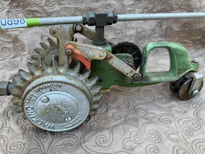 National XA-L Walking Lawn Sprinkler